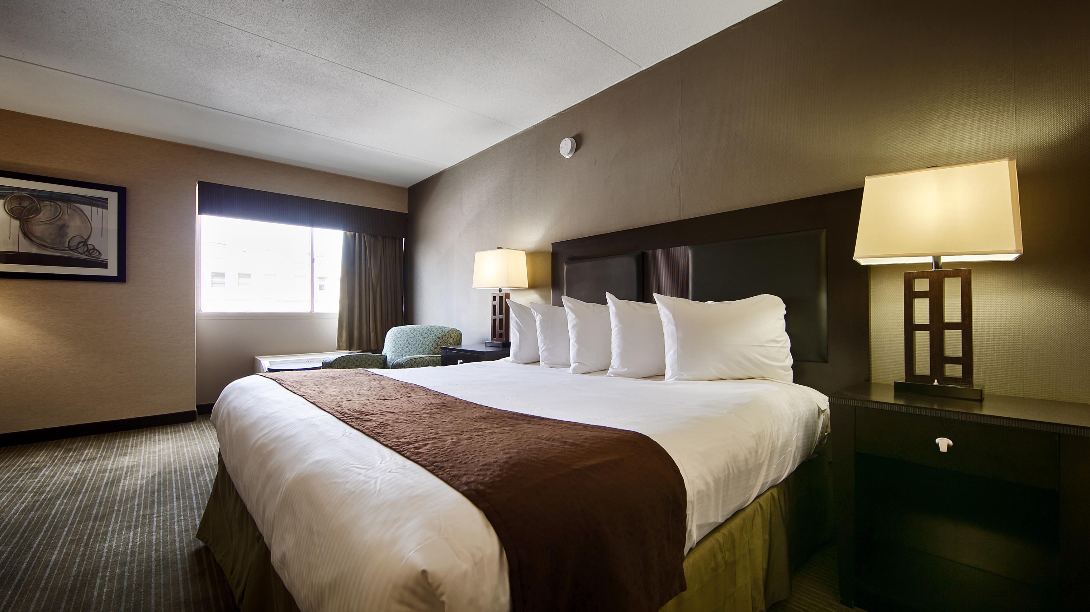 Quality Inn & Suites Charleston - Civic Center Экстерьер фото